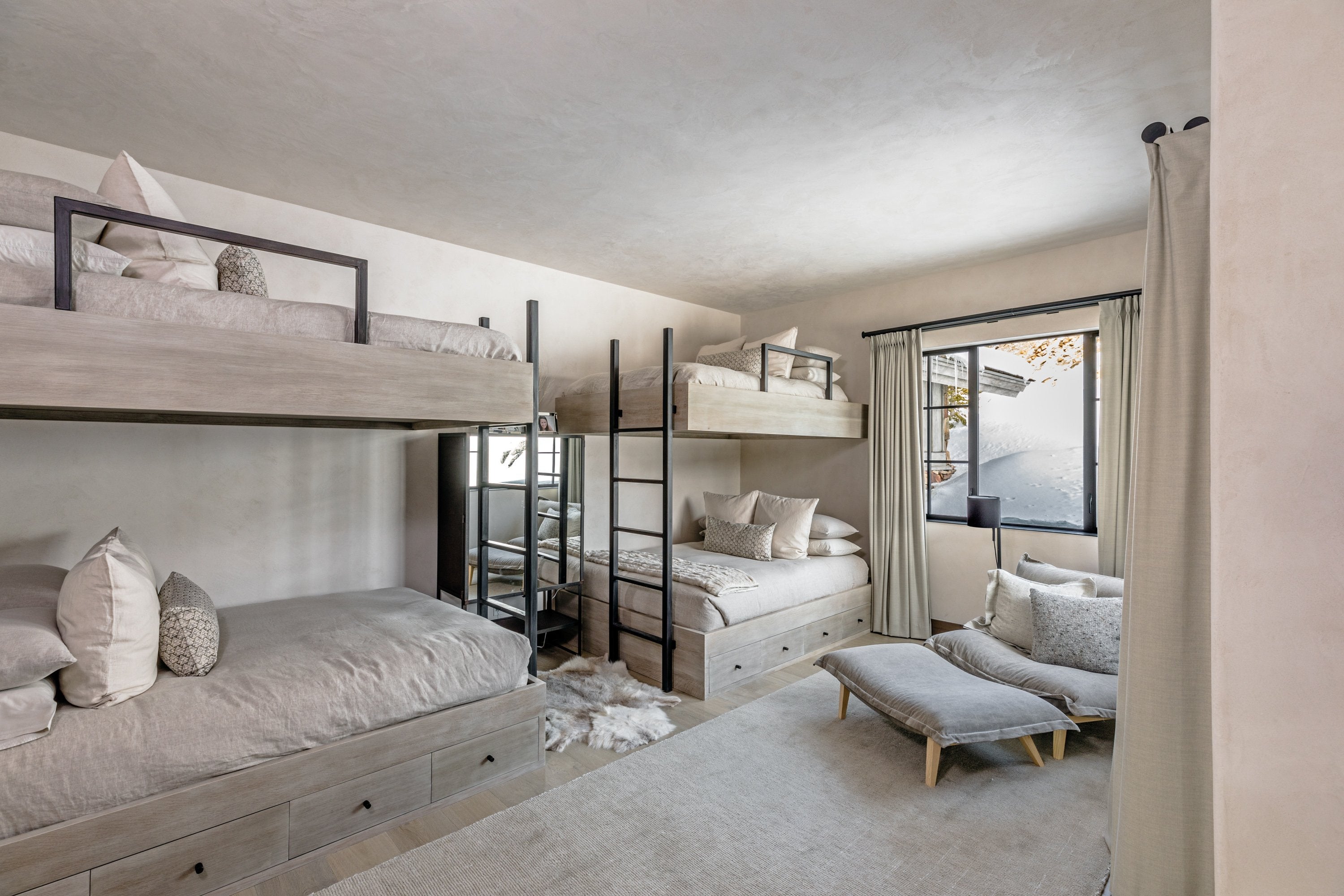 Carrera Lime Plaster MARCONA Carrera Lime Plaster MARCONA