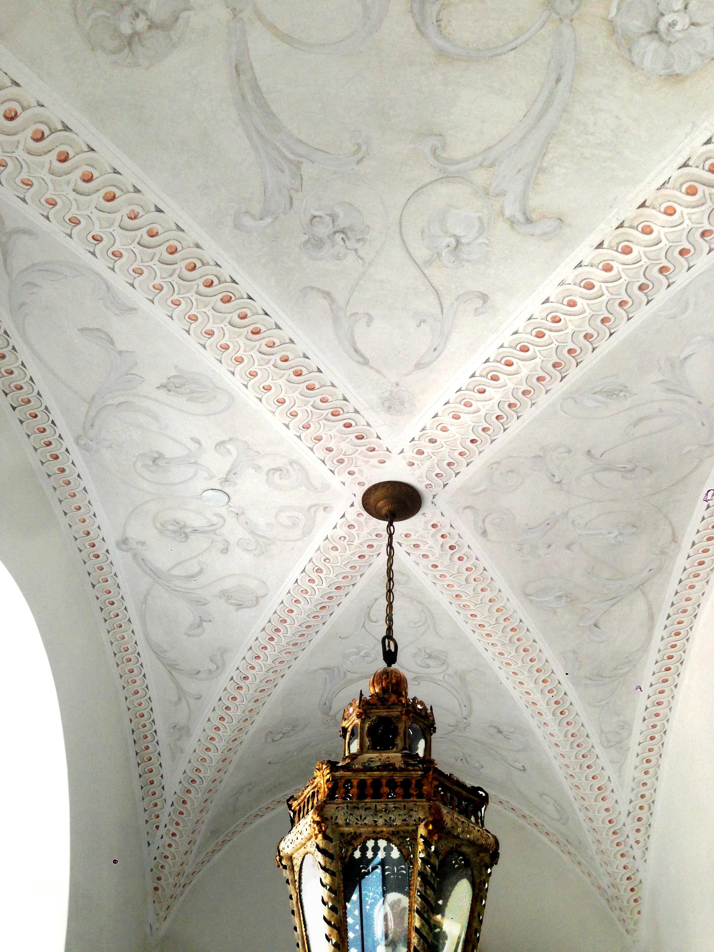 Lime Paint MULTIPLE COLOR ON CARRERA PLASTER Lime Paint MULTIPLE COLOR ON CARRERA PLASTER