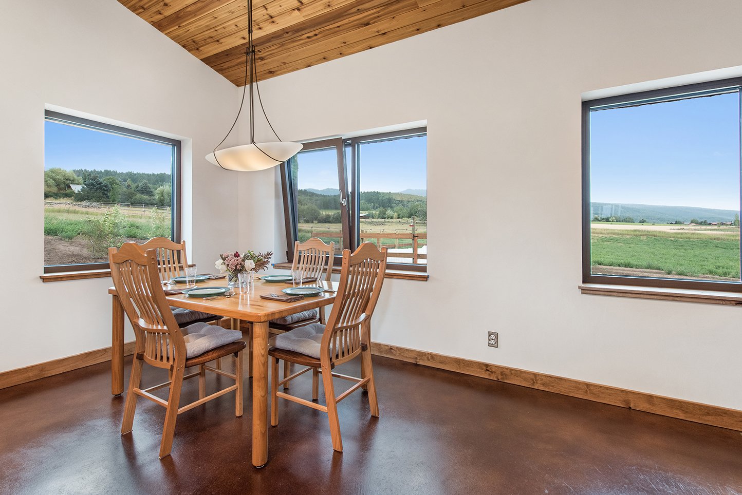 Lime Paint NATURAL WHITE (untinted) Lime Paint NATURAL WHITE (untinted)